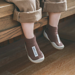 TinySteps™ Baby Loopsokken met Flexibele Rubberen Zool